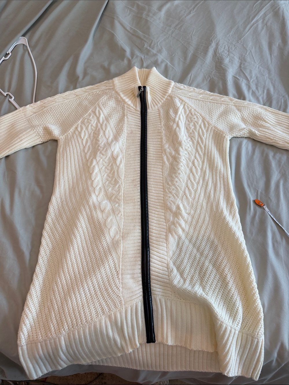VENUS Cream Ribbed Collar Zip Cardigan